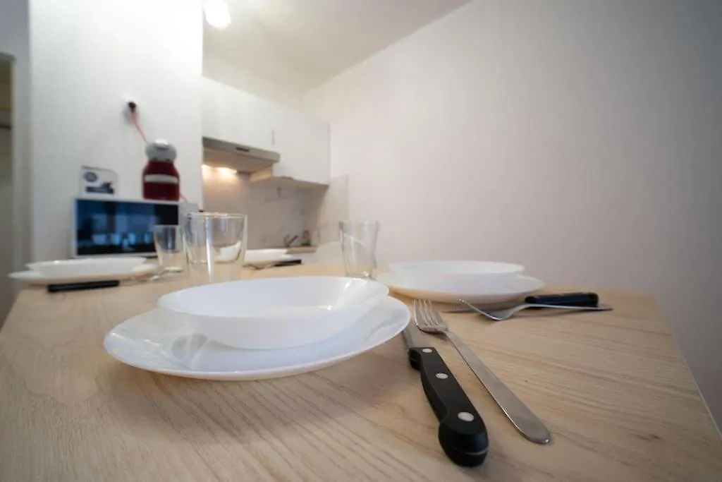 Fully Equipped Apartment 2 To 4 People St Charles 마르세유 0*,